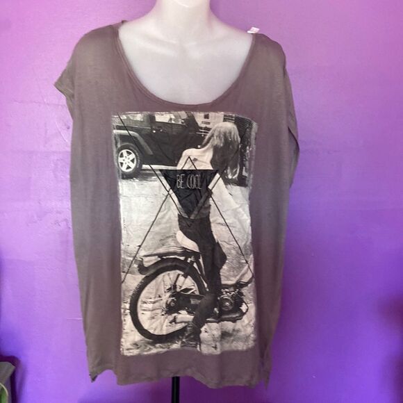 Be Cool Gray Sleeveless Scoop Neck Tee Shirt Size XXL Casual Tank Top - Picture 1 of 4